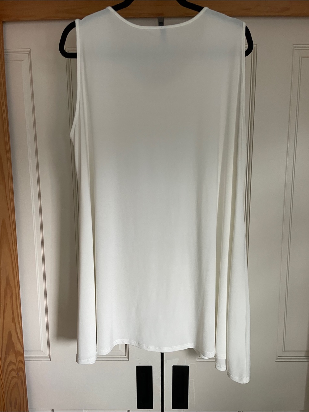 Classic White Sleeveless Tunic Tank Top - Versatile Women's Layering Piece S XXL - Picture 5 of 6